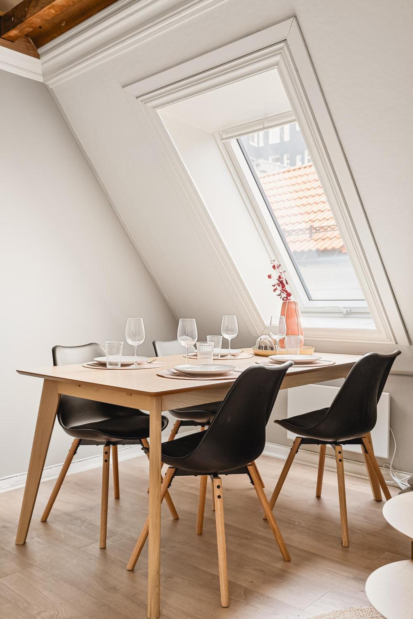 2024 Renovated Luxury Penthouse! Up To 9 Guests! Bergen Exterior foto