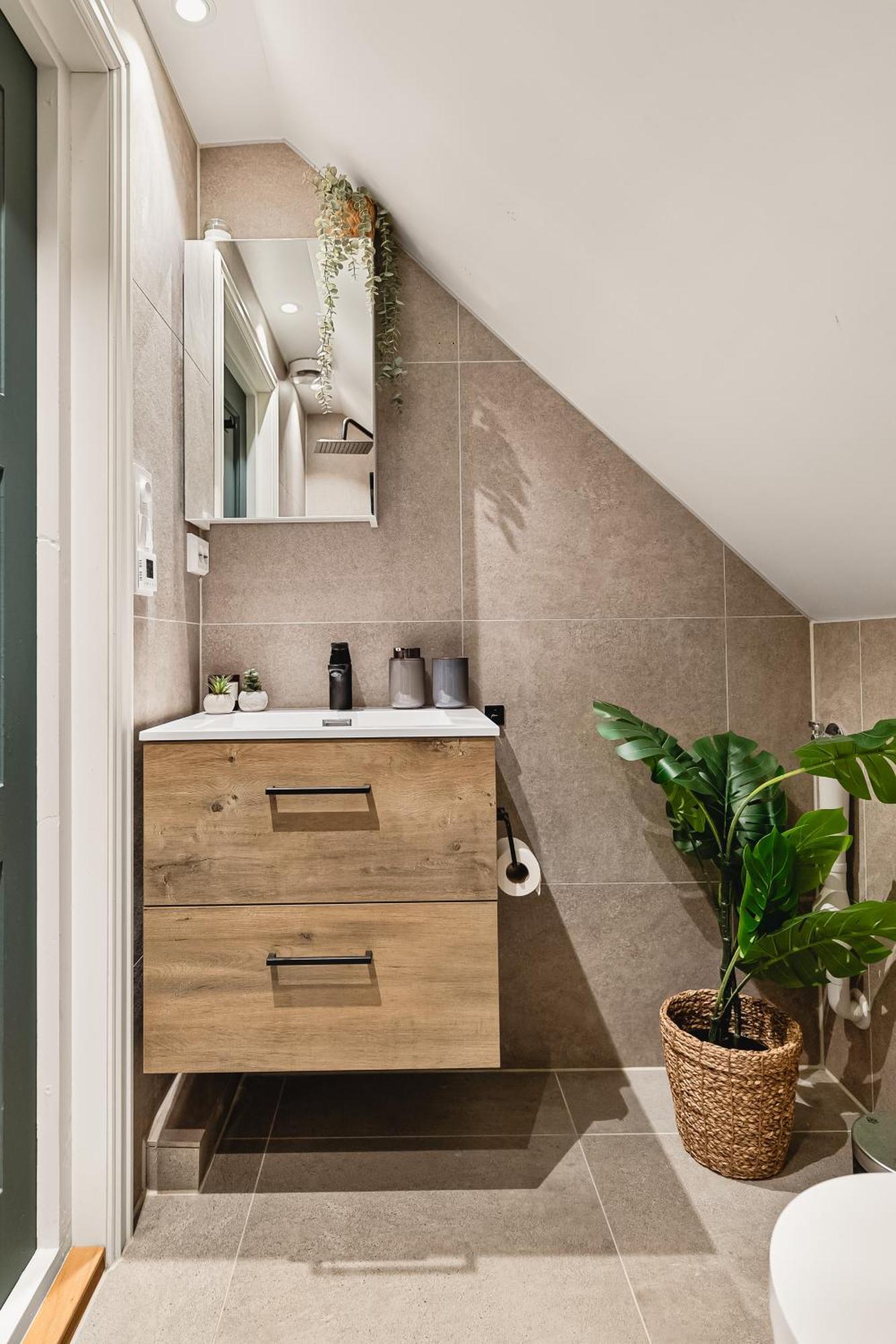 2024 Renovated Luxury Penthouse! Up To 9 Guests! Bergen Exterior foto